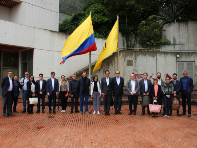 Visita del Servicio Geológico Colombiano a Uniandes