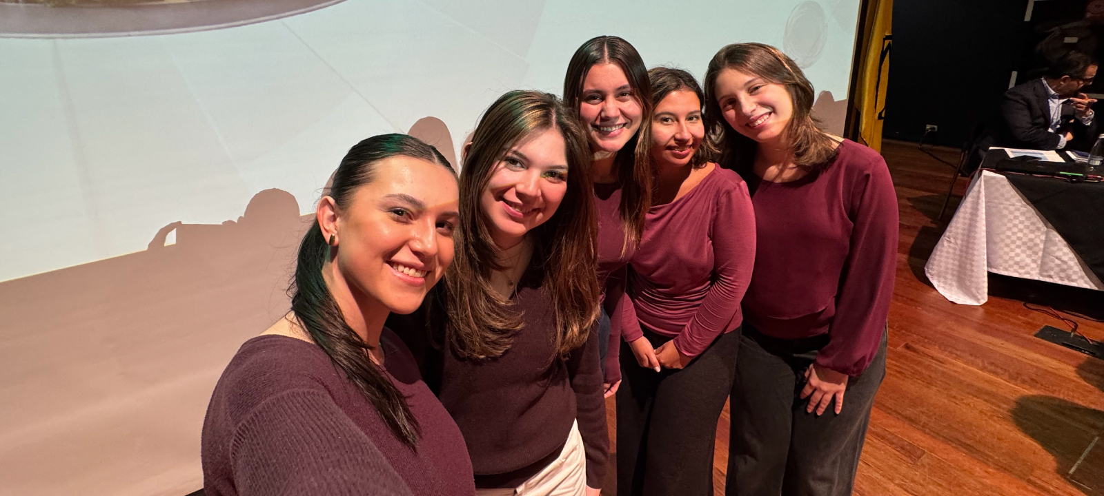 Juntas by Shemed ganó el Pitch Day en la Semana de la Innovación Juntas by Shemed ganó el Pitch Day en la Semana de la Innovación