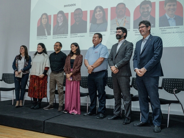 Trabajo en equipo, la apuesta de la ingeniería uniandina para construir equidad Trabajo en equipo, la apuesta de la ingeniería uniandina para construir equidad