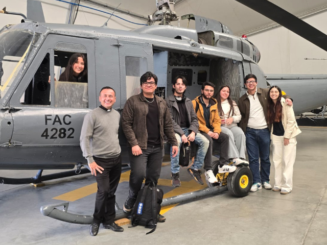 ESUFA y Uniandes, una alianza estratégica que impulsa el futuro del sector aeroespacial en Colombia ESUFA y Uniandes, una alianza estratégica que impulsa el futuro del sector aeroespacial en Colombia