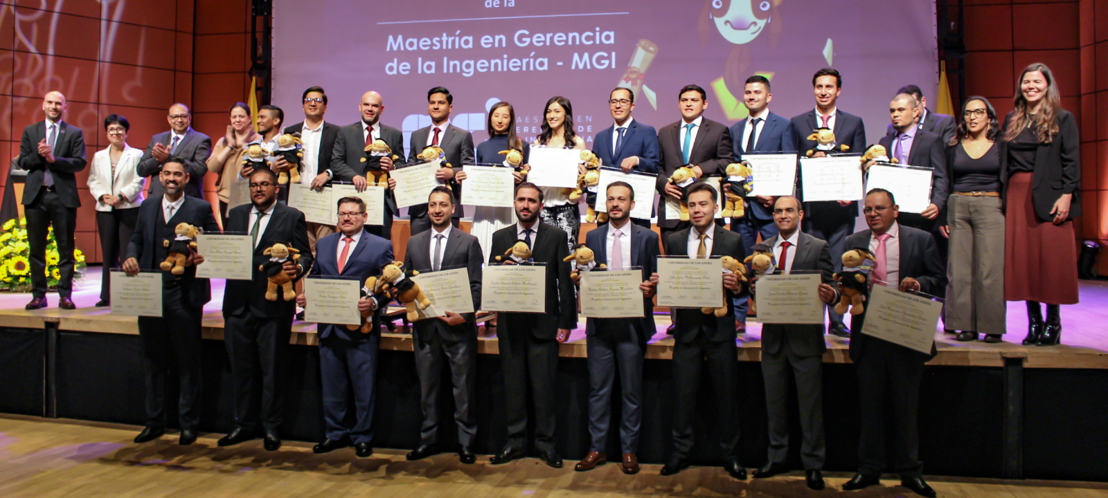 Se graduó la primera cohorte de la maestría virtual en Gerencia de la Ingeniería 