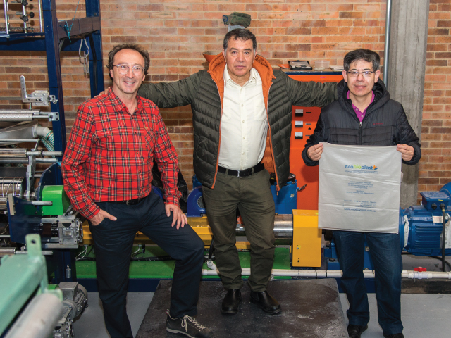 Investigadores logran producir bolsas compostables a partir de almidón de yuca